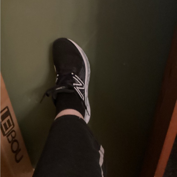 New Balance shoes. Worn once. - Picture 3 of 7